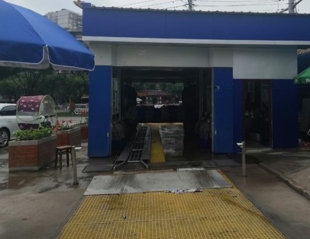 洗車場(chǎng)安裝AI視頻監(jiān)控，解決車牌識(shí)別和車流統(tǒng)計(jì)難題